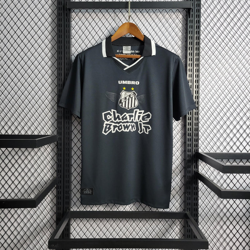 Camisa Santos Charlie Brown Jr. Marginal Alado Umbro - Preta - Futgrife - Camisas de Time de Futebol