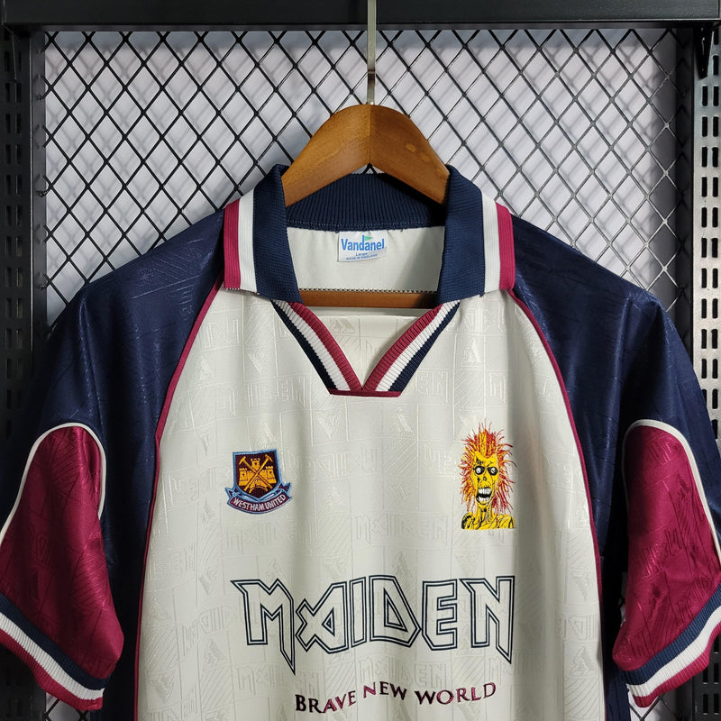 Camisa West Ham Away 1999 Retrô Iron Maiden - Branca - Futgrife - Camisas de Time de Futebol