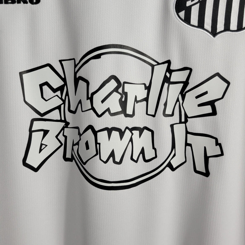 Camisa Santos Charlie Brown Jr. Dias de Glória Umbro - Branca - Futgrife - Camisas de Time de Futebol